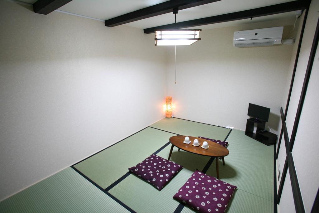 Guesthouse Omotenashi Киото Экстерьер фото
